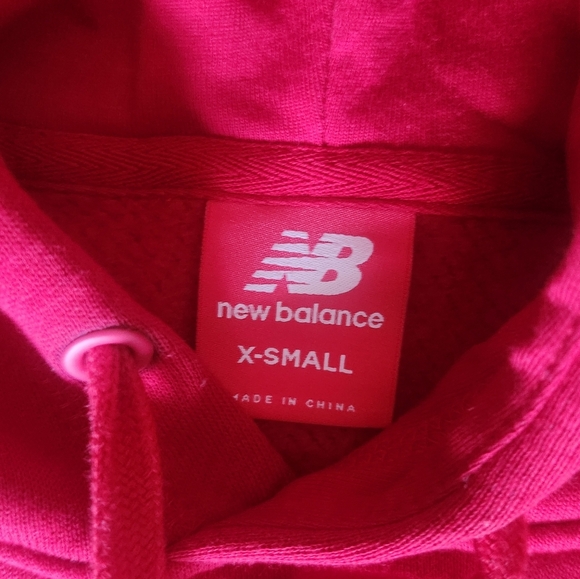 New Balance Women's Hoodie Sweatshirt With Hood Size XSmall - Picture 2 of 5